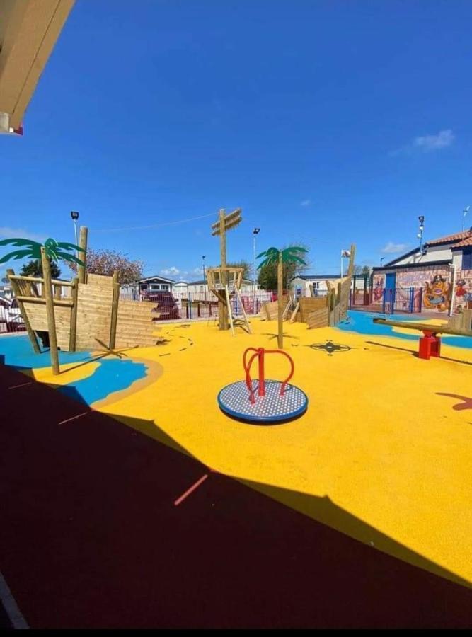 فندق 6 Berth Caravan On Marine Holiday Park ريل المظهر الخارجي الصورة